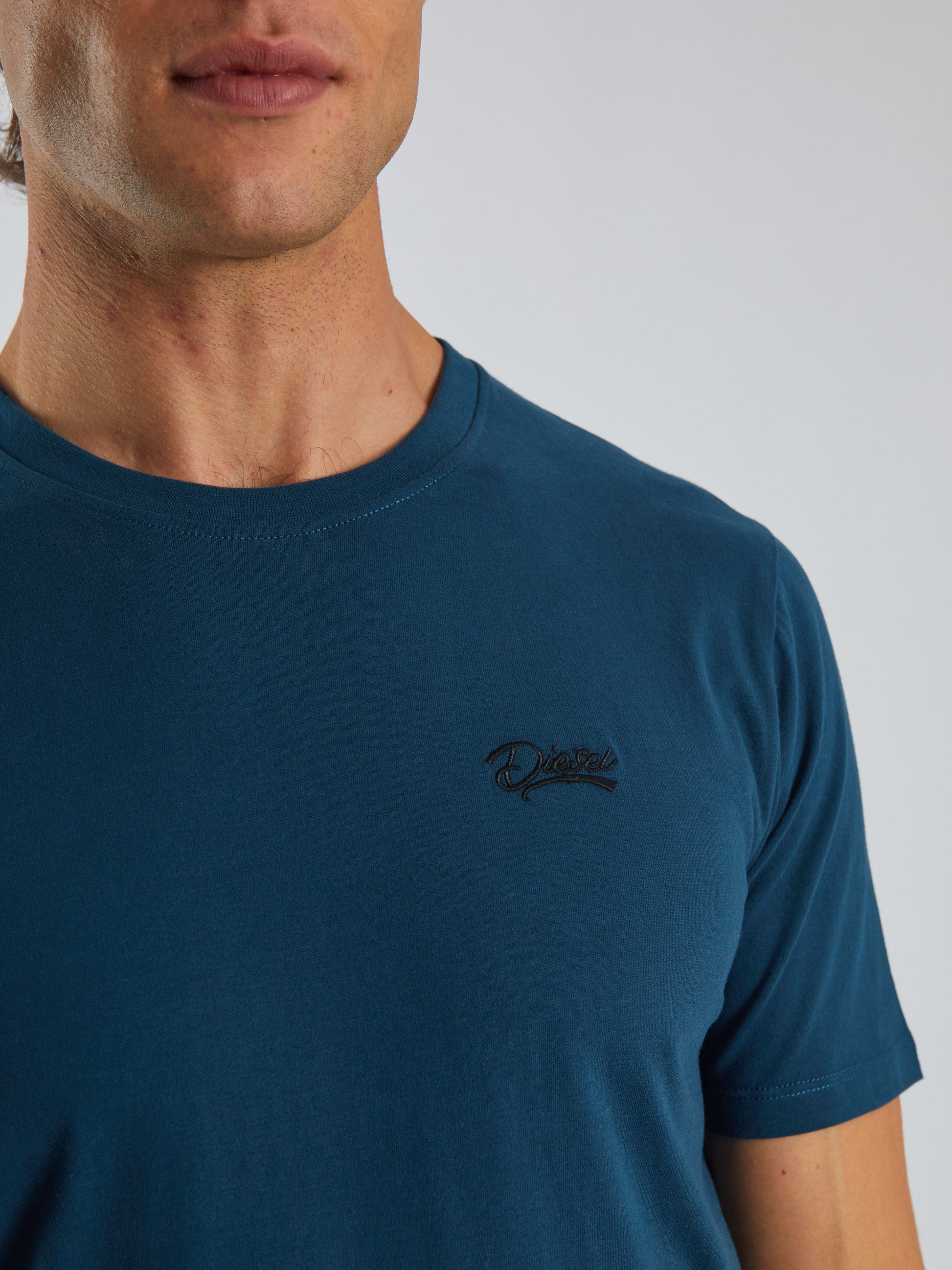 Basic Caden O Neck Tee Midnight Teal